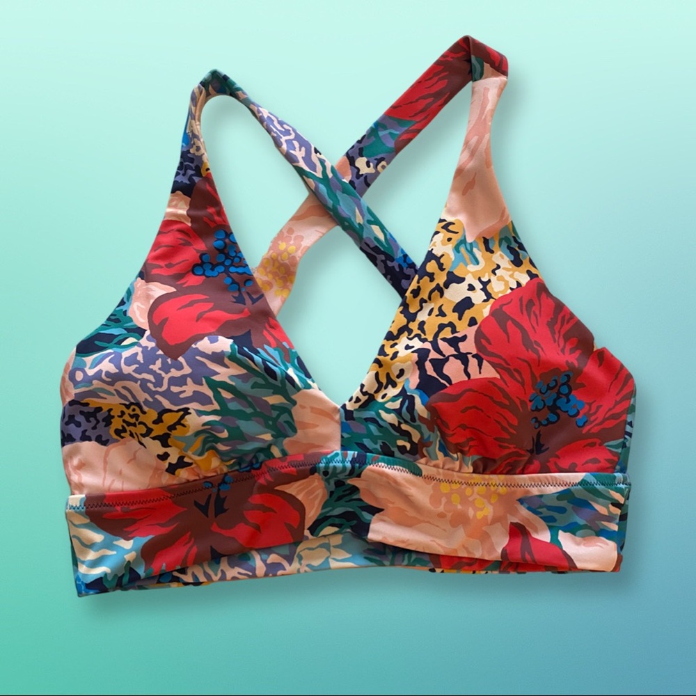 Athleta NWT Longline Plunge Bikini Top A-C size M